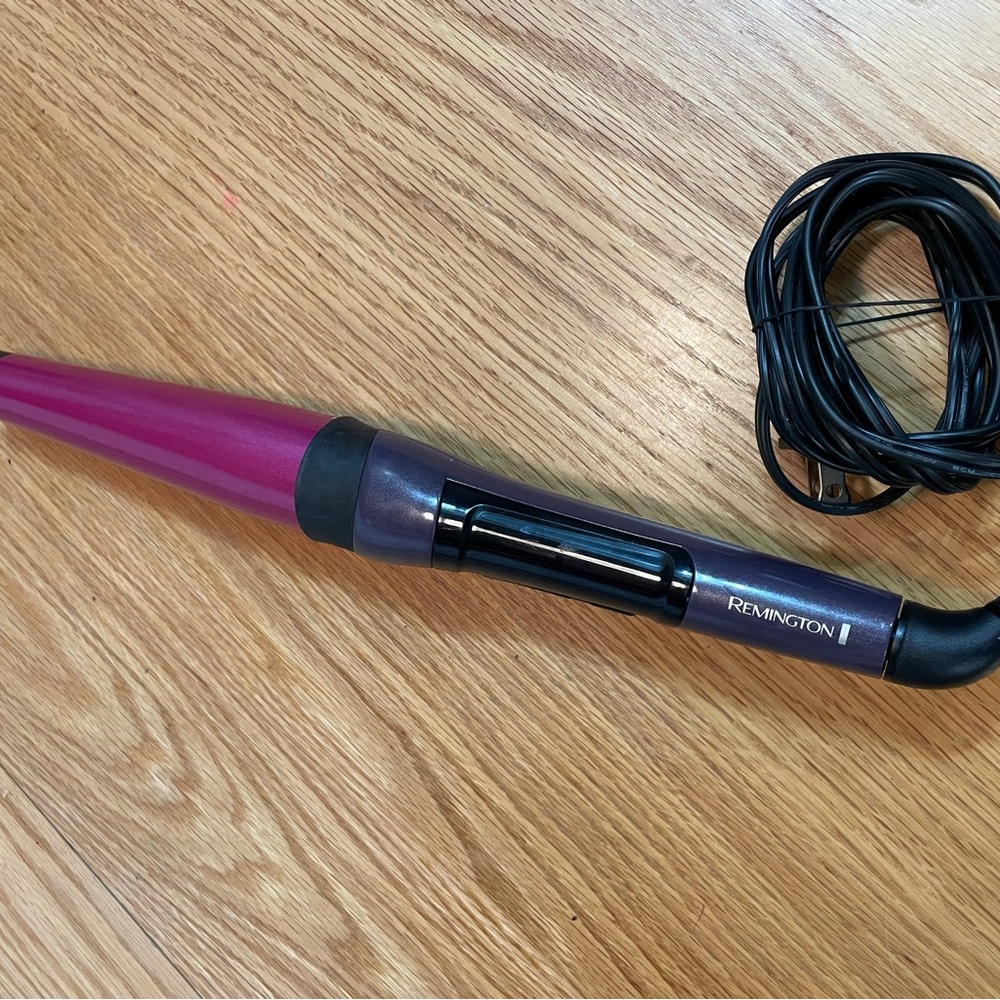 Remington Hot Pink 1”-1.5” Curling Wand